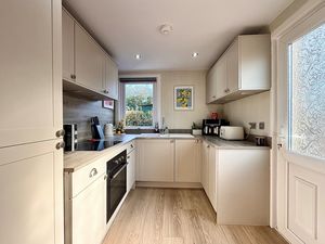 Photo 5- click for photo gallery